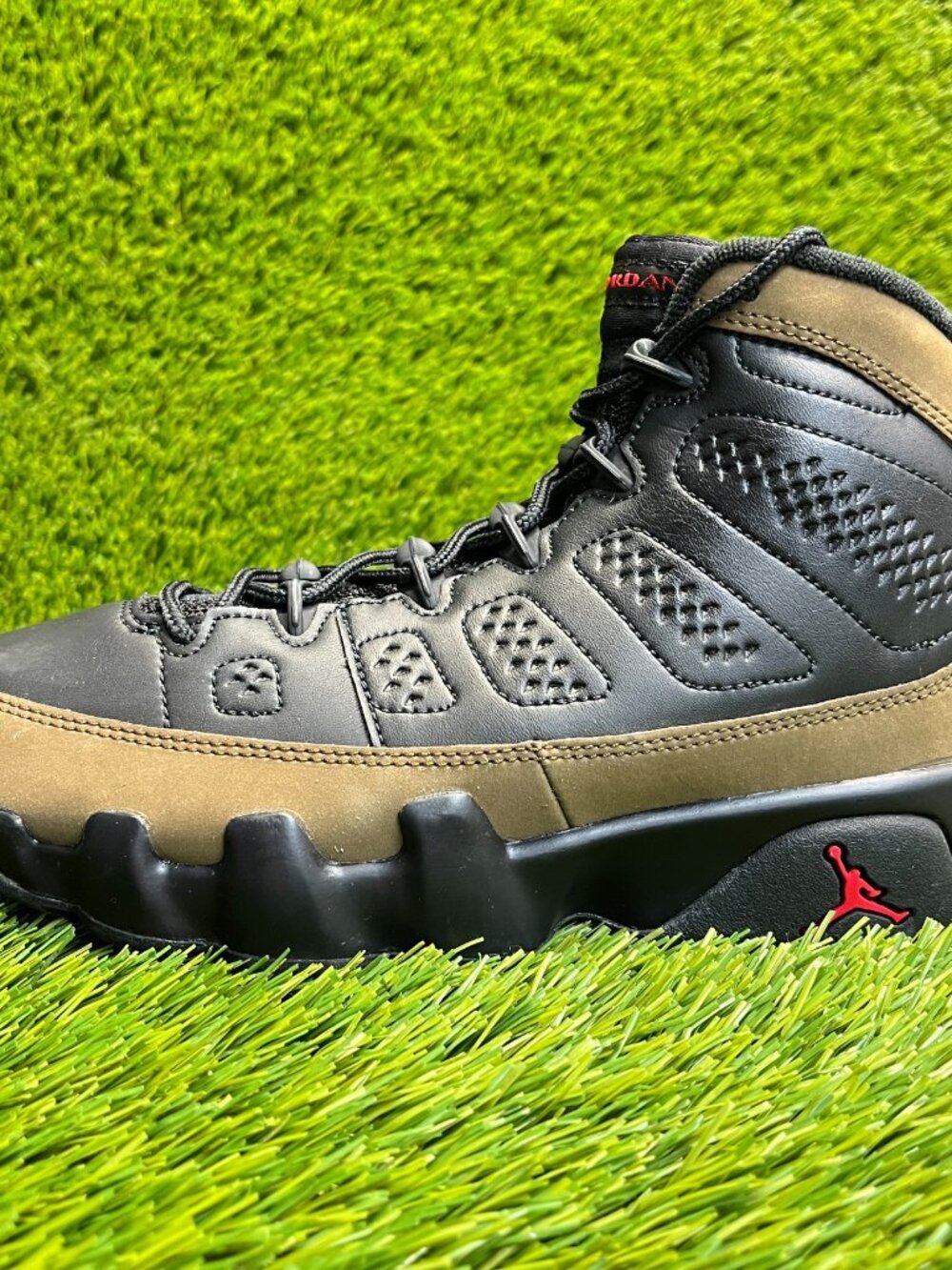 Nike Air Jordan 9 Retro Boys Size 6.5Y Black Olive Basketball Shoes Sneakers - Picture 3 of 10